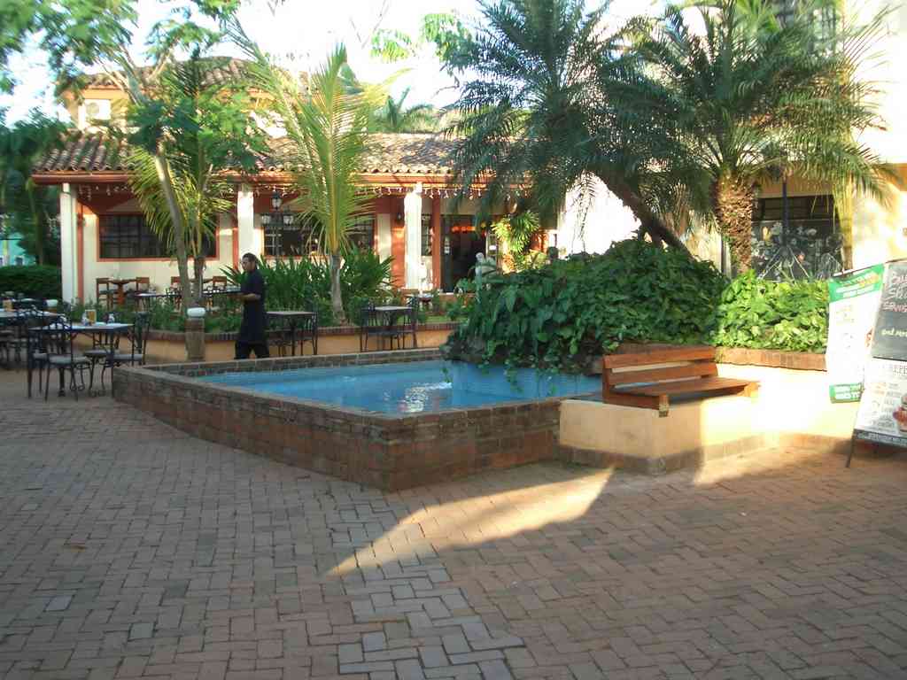 There was a beautiful fountain in the square...