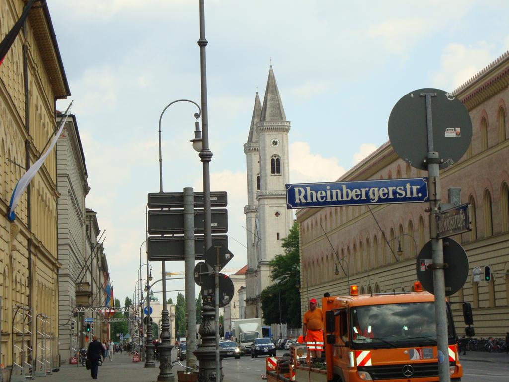 Beautiful street scenes in Munich.