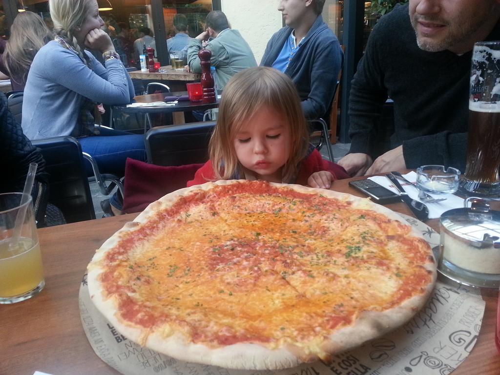 Wow! This entire pizza was supposedly just for Amalie!