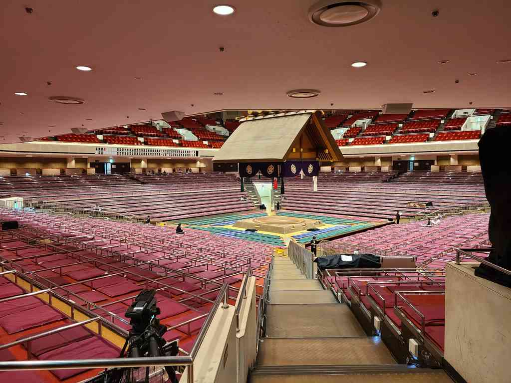 When we arrived bright and early at 8 AM, we practically had the massive arena to ourselves.